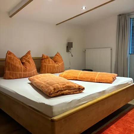 Haus Triumph Apartment *