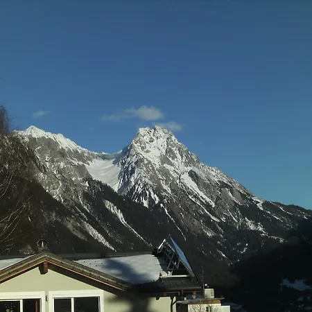 Apartment Haus Triumph *