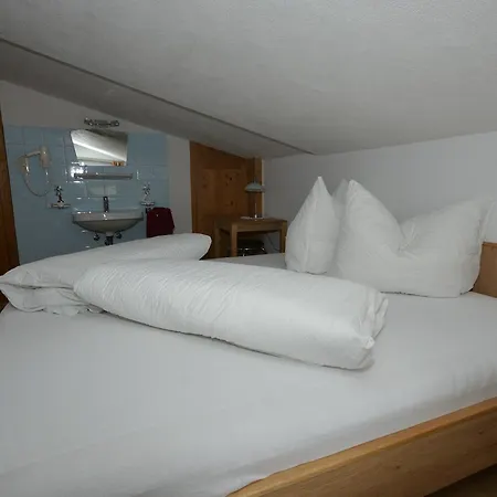 Haus Triumph * Pettneu am Arlberg
