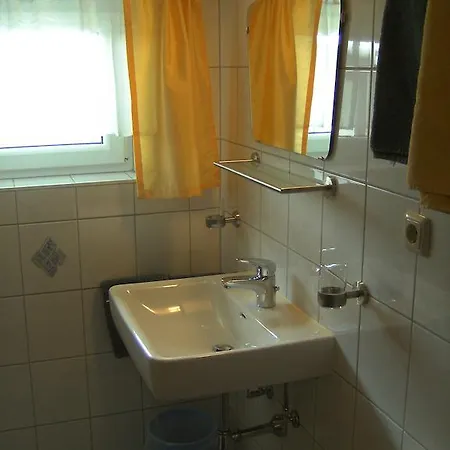 Haus Triumph פרטנאו